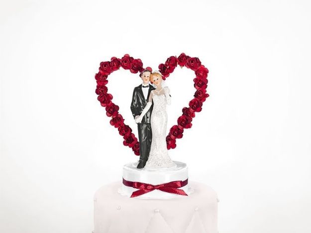 Topkagefigur brudepar med hjerte af røde roser 16cm