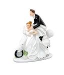Topkage figur brudepar på hvid scooter 18.3 cm