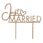 Topkagefigur i træ med teksten 'Just Married'